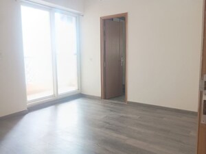 Room in 4 BHK Apartment at ABA Ivy County, Sector 75 – for Rent