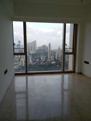 Room in 3 BHK Apartment at Lodha The Park, Worli – for Rent