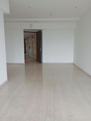 Room in 3 BHK Apartment at Lodha The Park, Worli – for Rent