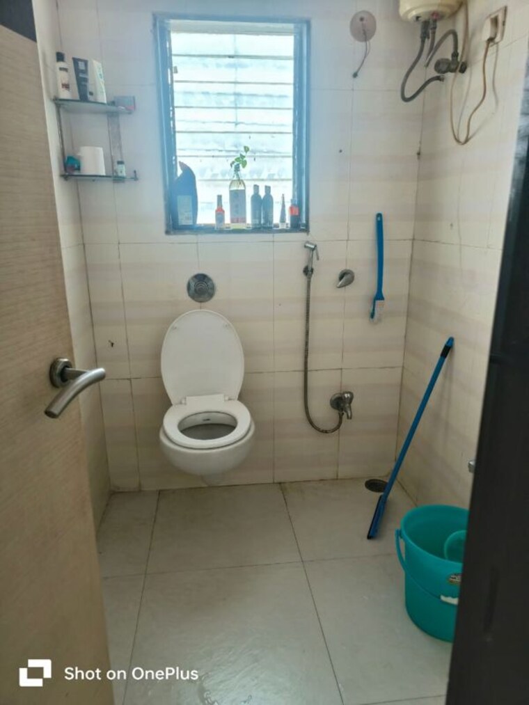 Bathroom, hari-complex 3 Bedroom 2200 Sq.Ft. Apartment In Ghansoli Navi Mumbai 10656432