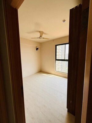 Room in 3 BHK Apartment at M3M Heights, Sector 65 – for Sale