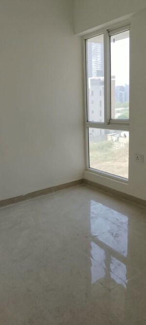 Room in 2 BHK Apartment at Pareena Micasa, Sector 68 – for Rent