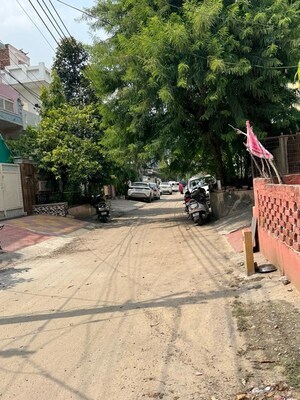 Parking in 4 BHK Independent House at Sector 3 – for Sale
