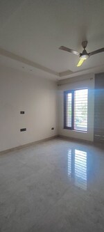 3 BHK 260 Sq.Yd. Builder Floor in Sector 85