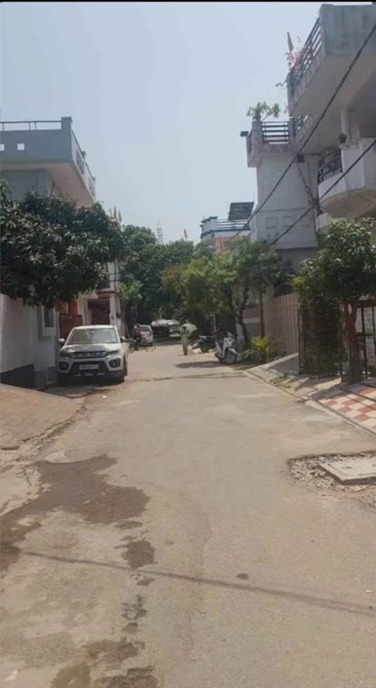 Exterior View, vrindavan colony 2.5 Bedroom 1000 Sq.Ft. Independent House In Vrindavan Colony Lucknow 10656448