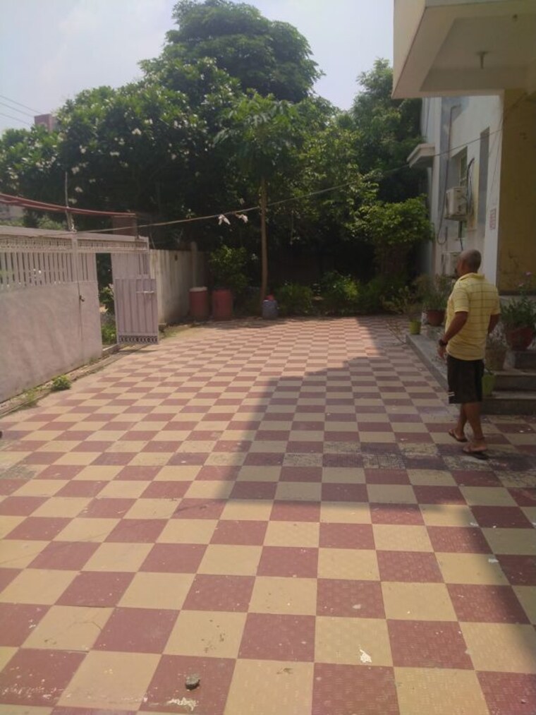 Balcony, tulip-ivory 6 Bedroom 7500 Sq.Ft. Villa In Sector 70 Gurgaon 10656477
