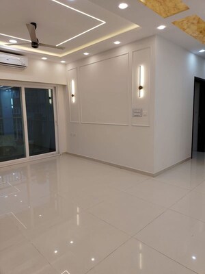 Room in 3 BHK Apartment at L&T Raintree Boulevard, Hebbal – for Rent