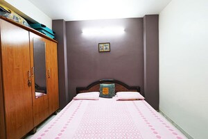 Bedroom in 2 BHK Apartment at Satellite – for Sale