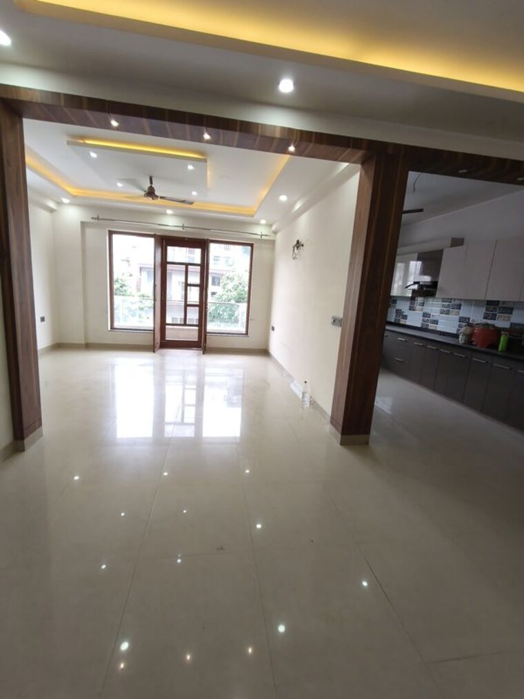 Room, sector 100 3 Bedroom 162 Sq.Mt. Independent House In Sector 100 Noida 10656525
