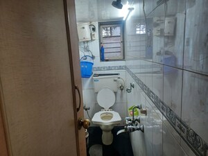 Bathroom in 1 BHK Apartment at Malad East – for Rent