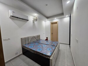 Bedroom in 4 BHK Builder Floor at Sector 52 – for Rent