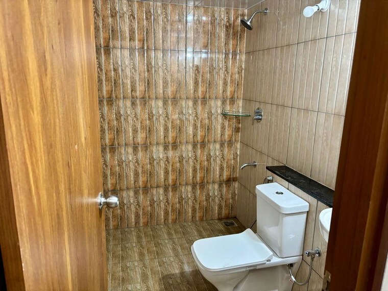 Bathroom, prestige-finsbury-park-hyde 2 Bedroom 971 Sq.Ft. Apartment In Bagaluru Bangalore 10656489