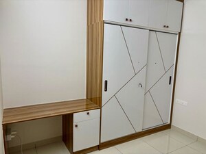 Room in 2 BHK Apartment at Prestige Finsbury Park Hyde, Bagaluru – for Sale