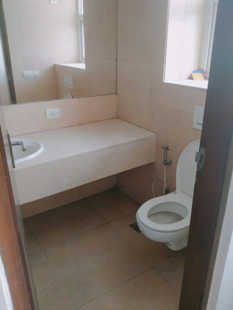 Bathroom, conscient-heritage-one 4 Bedroom 2390 Sq.Ft. Apartment In Sector 62 Gurgaon 10656561