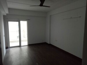 Master Bedroom in 4 BHK Apartment at Ajnara Homes, Sector 16b Greater Noida – for Rent