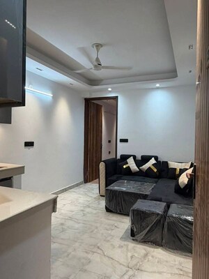Team Area in 1 BHK Builder Floor at Saket – for Rent