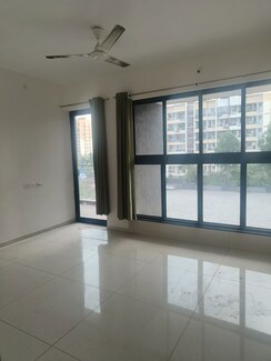 2 BHK Apartment For Rent in Paranjape Broadway