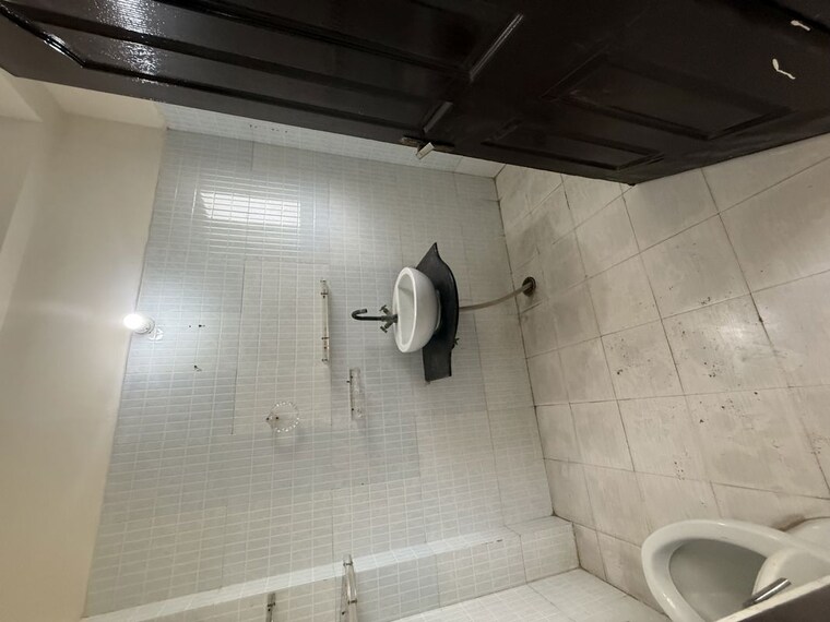 Bathroom, rishabh-iris-tower 2 Bedroom 1080 Sq.Ft. Apartment In Ahinsa Khand 2 Ghaziabad 10656582