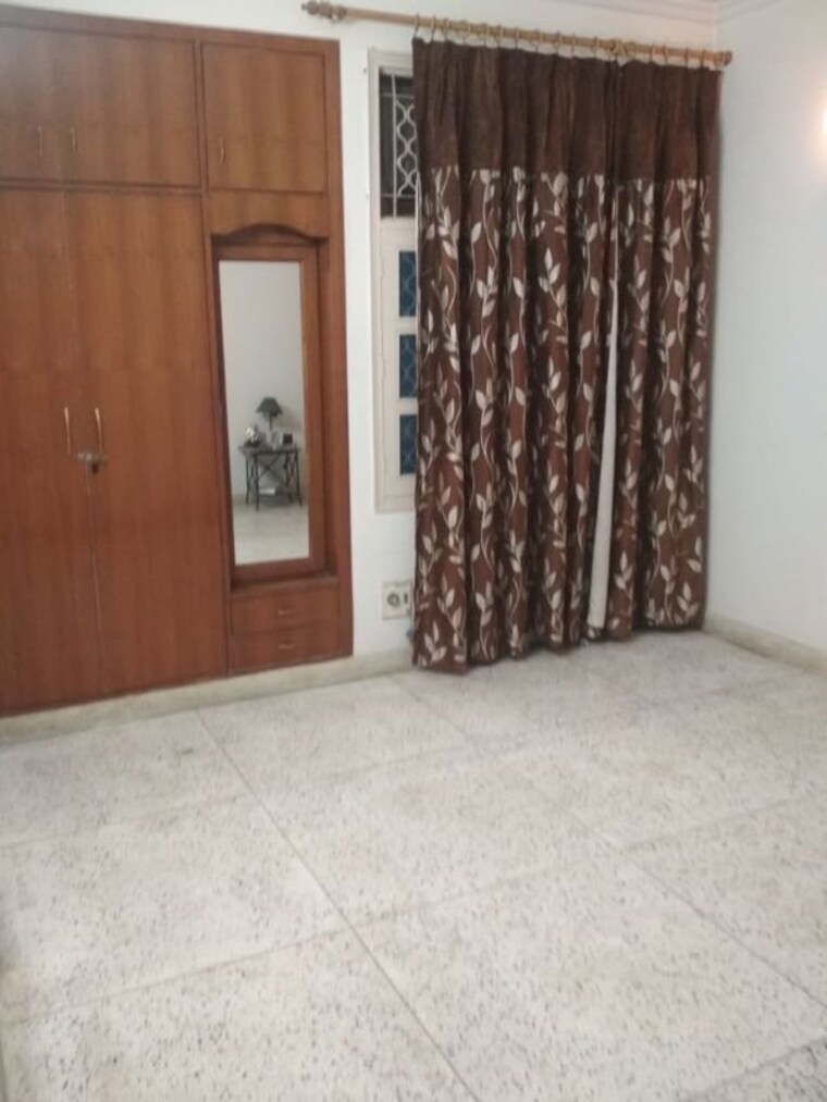 Room, rwa-apartments-sector-51 2 Bedroom 1235 Sq.Ft. Apartment In Sector 51 Noida 10656580