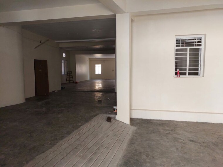  Parking, koramangala Commercial Warehouse 2400 Sq.Ft. In Koramangala Bangalore 10656596