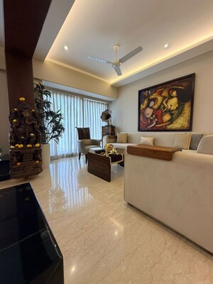 Living Room in 5 BHK Apartment at Lokhandwala Complex – for Sale