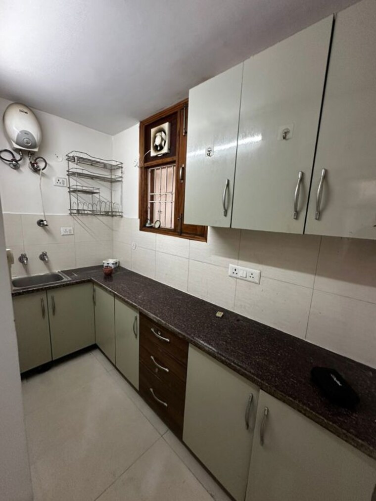 Kitchen, sector 45 2 Bedroom 1200 Sq.Ft. Builder Floor In Sector 45 Gurgaon 10656604