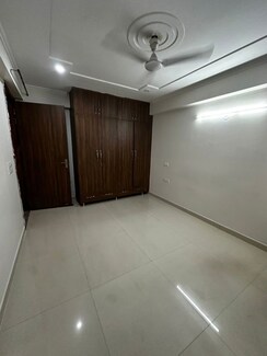 2 BHK Builder Floor For Rent in Sector 45