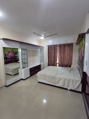 Bedroom in 2.5 BHK Apartment at Dosti Vihar, Samata Nagar – for Rent