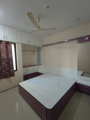 Bedroom in 2.5 BHK Apartment at Dosti Vihar, Samata Nagar – for Rent