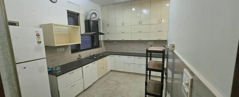Kitchen, yk-homes 4 Bedroom 450 Sq.Yd. Builder Floor In Green Fields Colony Faridabad 10656626