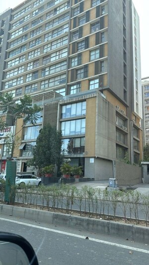  Co-working Space For Sale in Vastrapur
