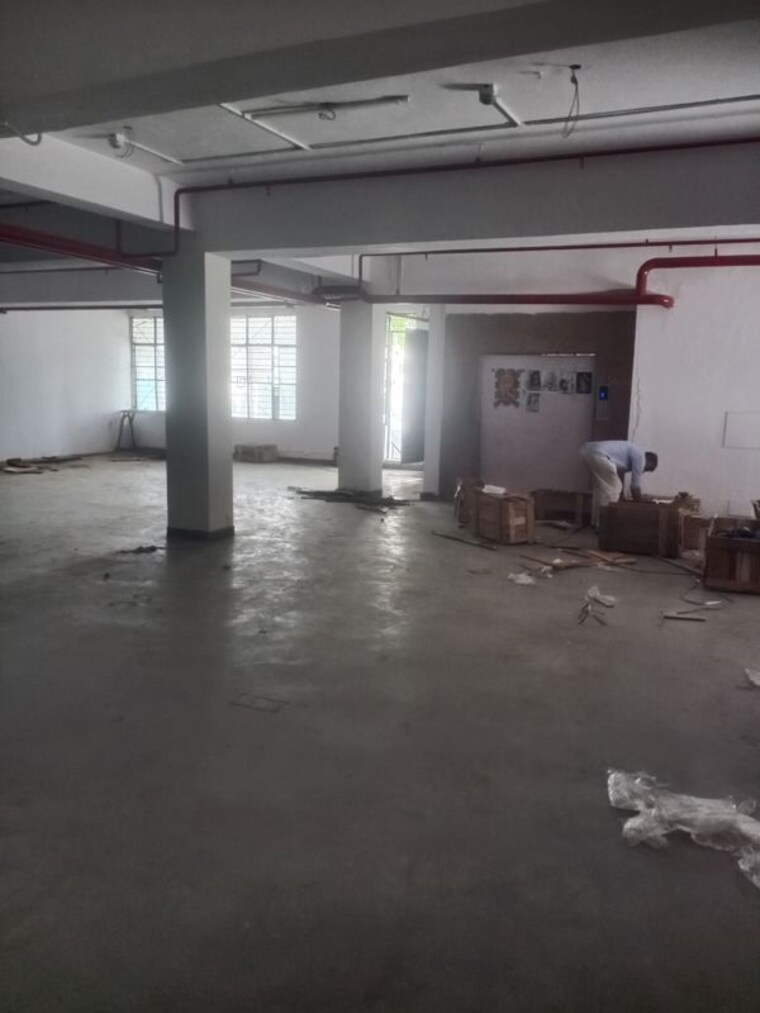 Hall, okhla industrial estate phase 1 Commercial Warehouse 6000 Sq.Ft. In Okhla Industrial Estate Phase 1 Delhi 10656711