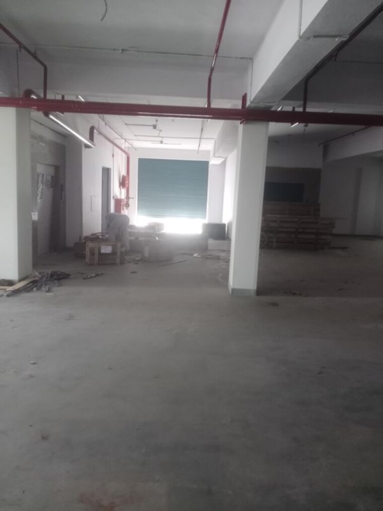 Hall, okhla industrial estate phase 1 Commercial Warehouse 6000 Sq.Ft. In Okhla Industrial Estate Phase 1 Delhi 10656711