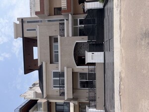 5 BHK Independent House For Sale in Aerocity