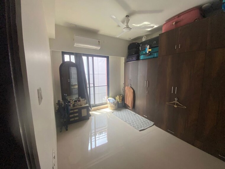 Room, santacruz west 3 Bedroom 890 Sq.Ft. Apartment In Santacruz West Mumbai 10656771