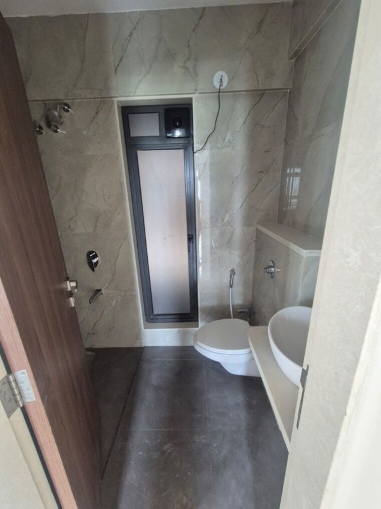 Bathroom, churchgate 1 Bedroom 650 Sq.Ft. Apartment In Churchgate Mumbai 10656780