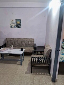 2 BHK Builder Floor For Rent in Rajpur Khurd Extension