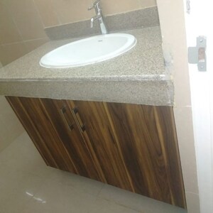 Bathroom in 2.5 BHK Apartment at Emaar Emerald Estate, Sector 65 – for Rent