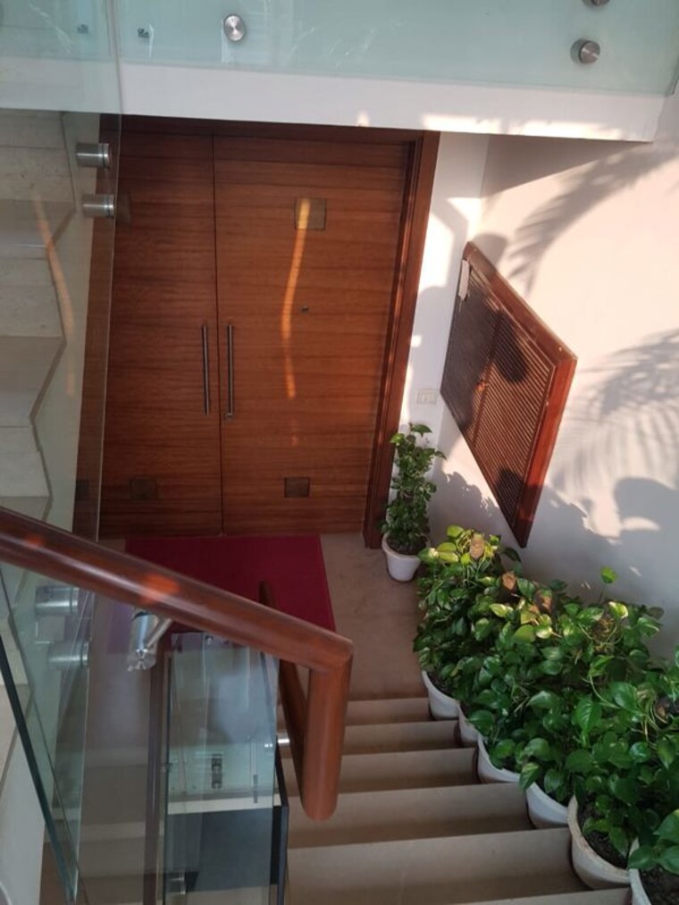 Balcony, anand niketan 4 Bedroom 2400 Sq.Ft. Builder Floor In Anand Niketan Delhi 10656819