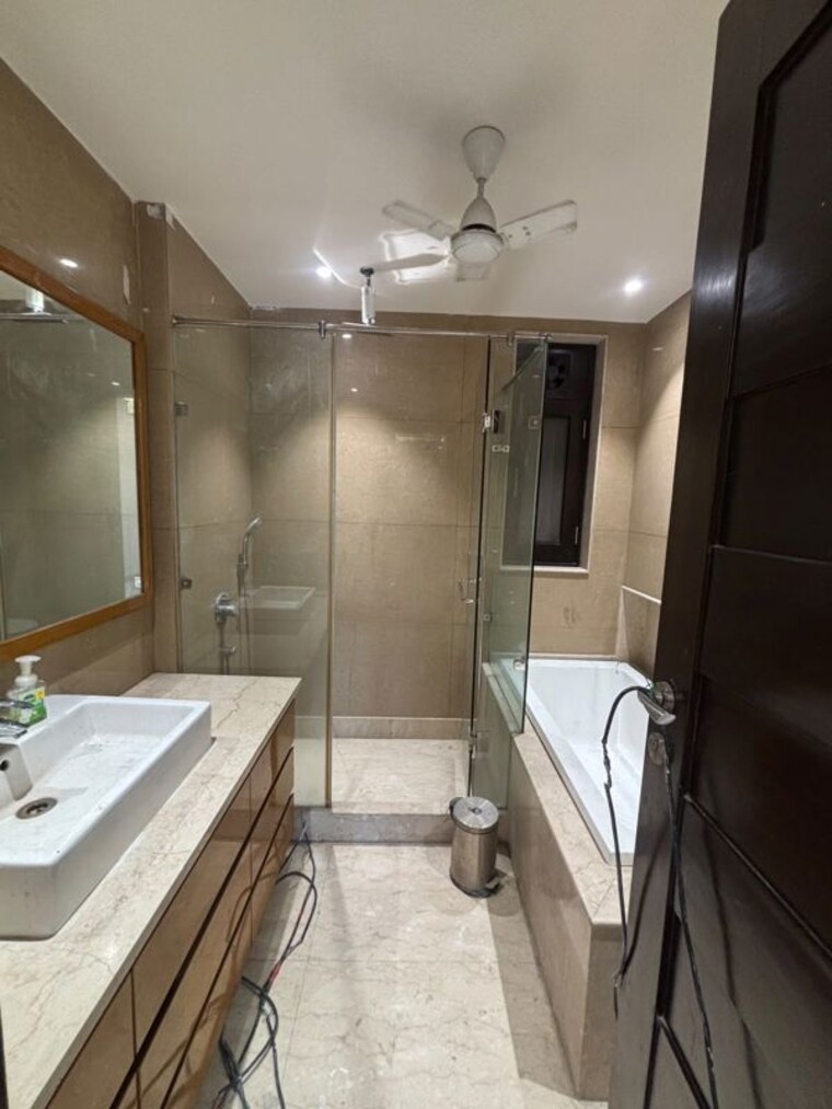 Kitchen, anand niketan 4 Bedroom 2400 Sq.Ft. Builder Floor In Anand Niketan Delhi 10656819
