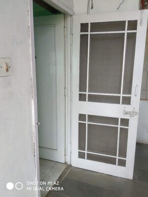Furnished Amenities in 2 BHK Builder Floor at Saket Nagar – for Sale