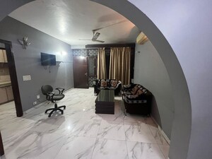Living Room in 1 BHK Builder Floor at Ansal Sushant Lok I, Sector 43 – for Rent
