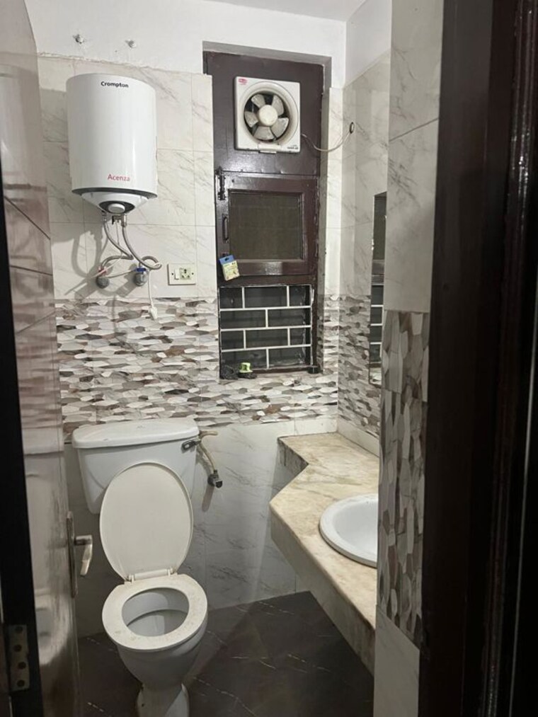 Bathroom, ansal-sushant-lok-i 1 Bedroom 750 Sq.Ft. Builder Floor In Sector 43 Gurgaon 10656823