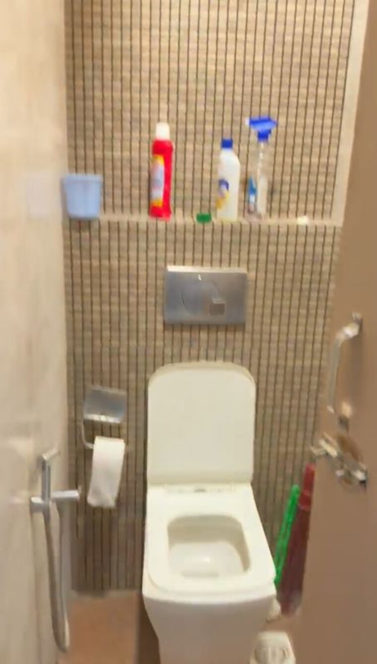 Bathroom, bhakti mandir Commercial Office Space 380 Sq.Ft. In Bhakti Mandir Thane 10655853