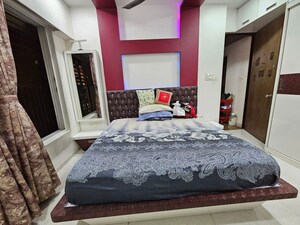 Bedroom in 3 BHK Apartment at SD Astron Tower, Kandivali East – for Rent