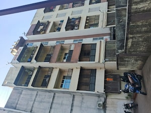  Apartment For Sale in Badlapur