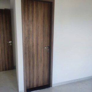 Room in 3 BHK Apartment at Kohinoor Shangrila, Pimpri – for Sale