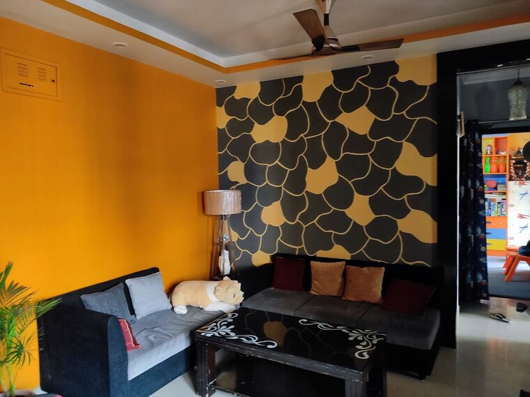 Living Room, paras-tierea 2 Bedroom 825 Sq.Ft. Apartment In Sector 137 Noida 10656986