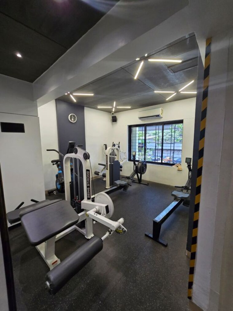Gym, solitaire-1 Commercial Office Space 6500 Sq.Ft. In Malad West Mumbai 10656967