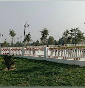  Plot – Exterior View View at Gosainganj - for Sale